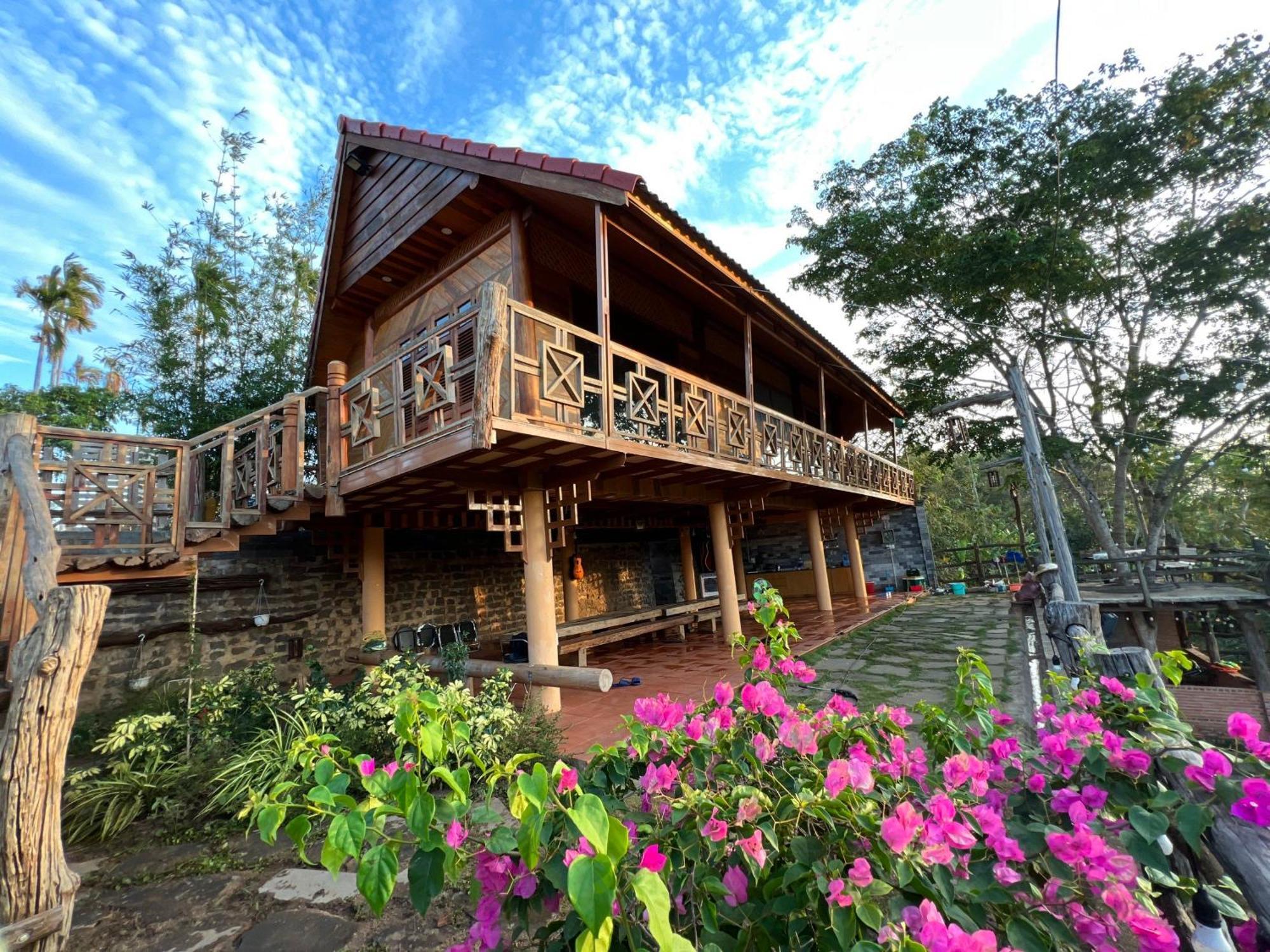 An Nhien Farm - Venuestay Буон Ма Туот Екстериор снимка